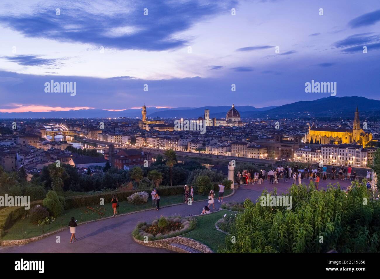 Italy, Tuscany: Florence (Firenze in Italian). La city at nightfall. Overview of the “Palazzo Vecchio” palace, the Cathedral of Santa Maria del Fiore, Stock Photo
