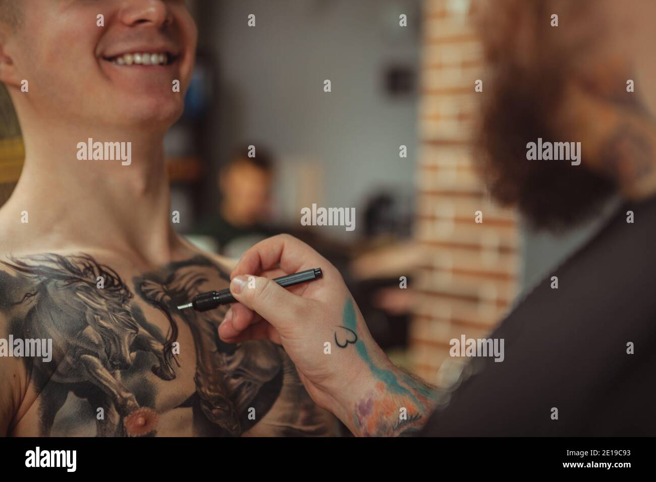 Professional body art hi-res stock photography and images - Alamy