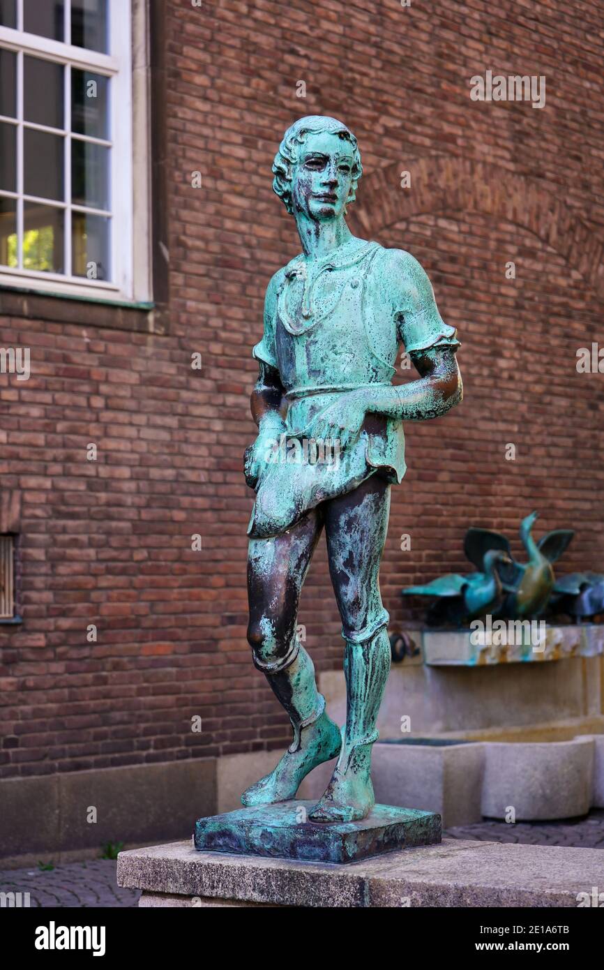 Bronze sculpture 'molder boy' by the sculptor W. Hoselmann (1890-1978), finished in 1932. The original sculpture by Gabriel Grupello was lost in 1830. Stock Photo