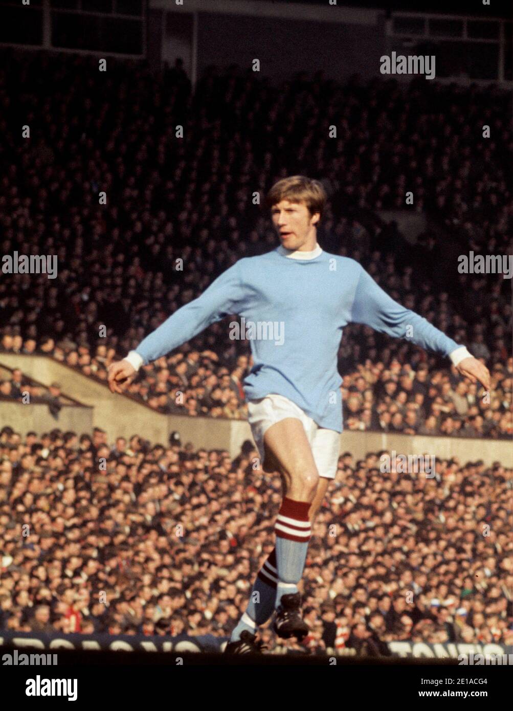 File photo dated 8-03-1969 of Colin Bell, Manchester City Manchester United v Manchester City at Old Trafford. Stock Photo