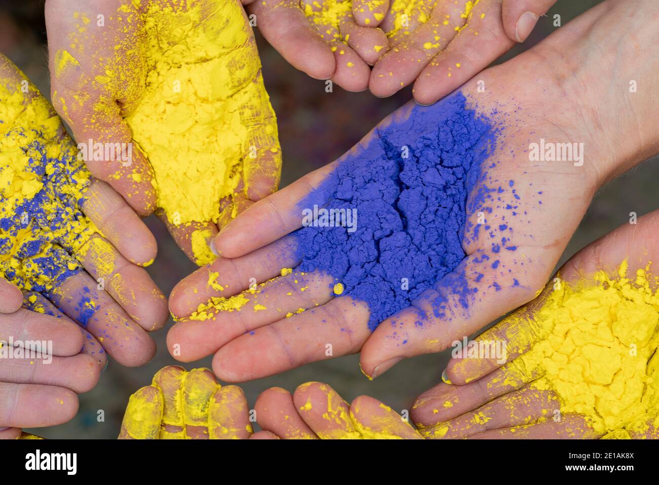 Pigment dye hi-res stock photography and images - Alamy