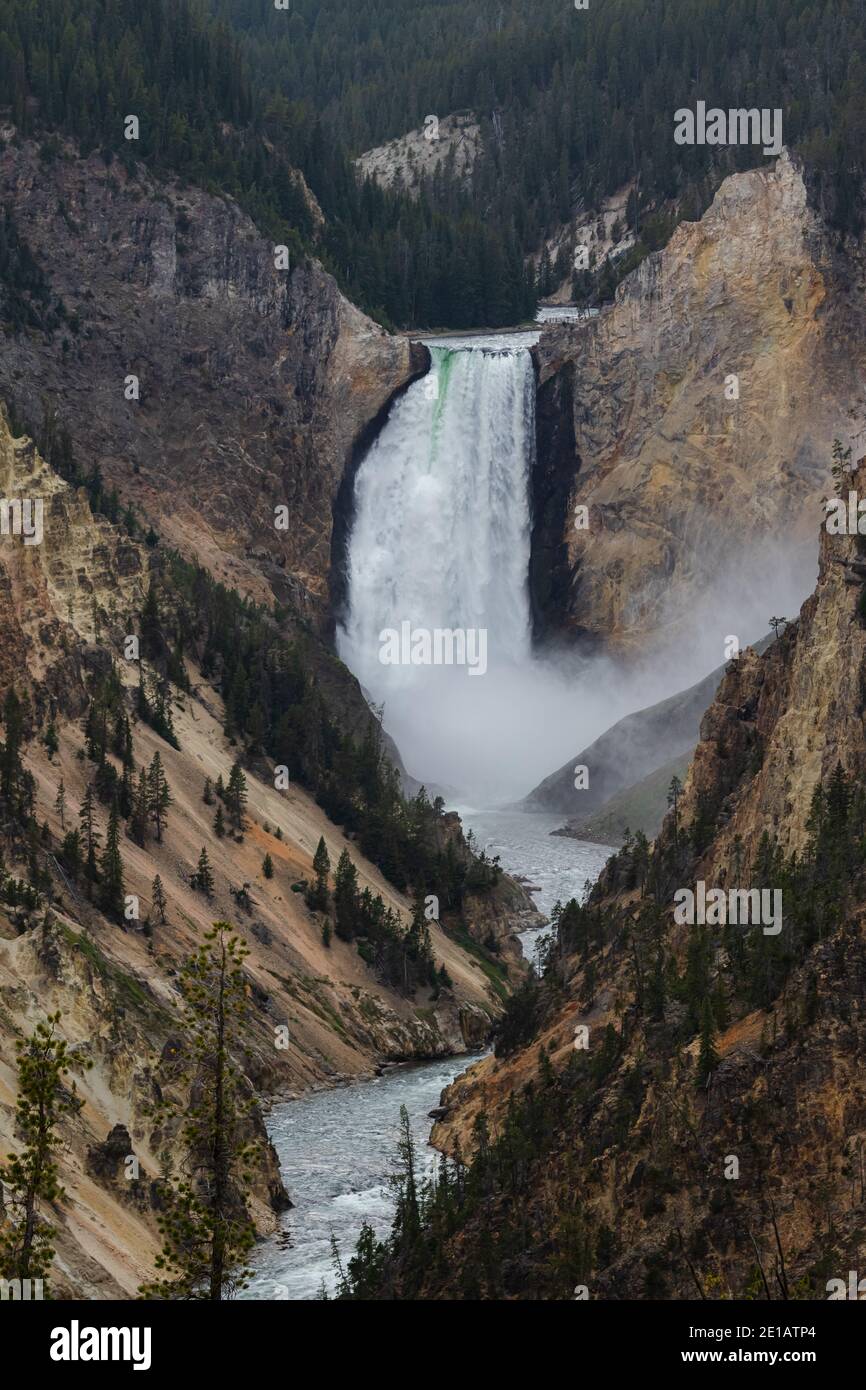 Breathtaking landscape in yellowstone hi-res stock photography and ...
