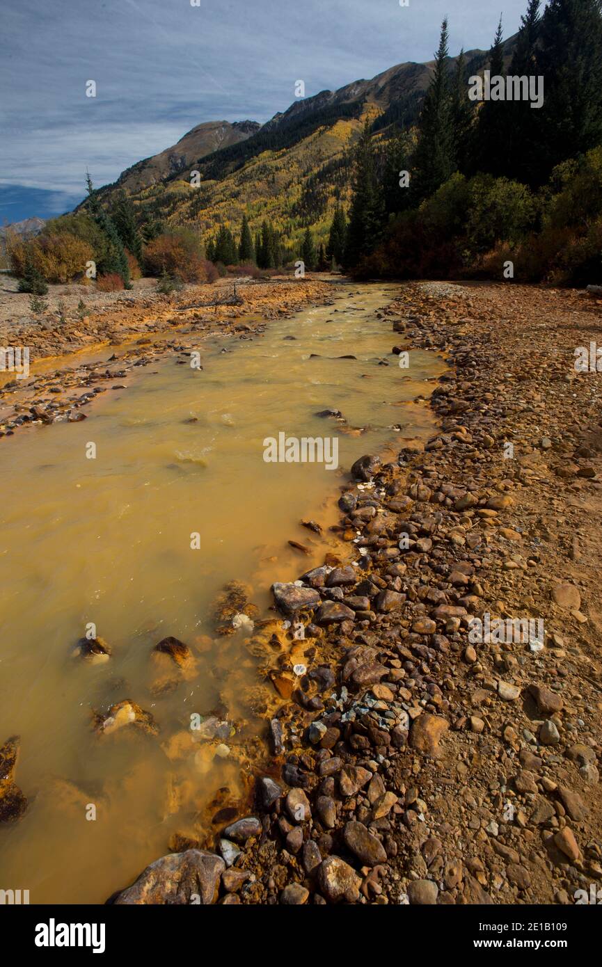 Acid mine drainage in Red Mountain Creek in SW Colorado Stock Photo