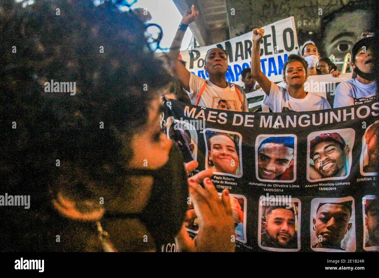 Rio, Brazil. January 5, 2021: RIO DE JANEIRO. BRAZIL. January 5, 2021. PROTEST Friends and relatives of victims of violence in Rio protest against the death of Marcelo GuimarÃ£es, shot in JacarÃ¡pagua, west zone, when he was going to work by motorcycle. Marcelo's family and community residents accuse military police of shooting the man. Credit: Ellan Lustosa/ZUMA Wire/Alamy Live News Stock Photo