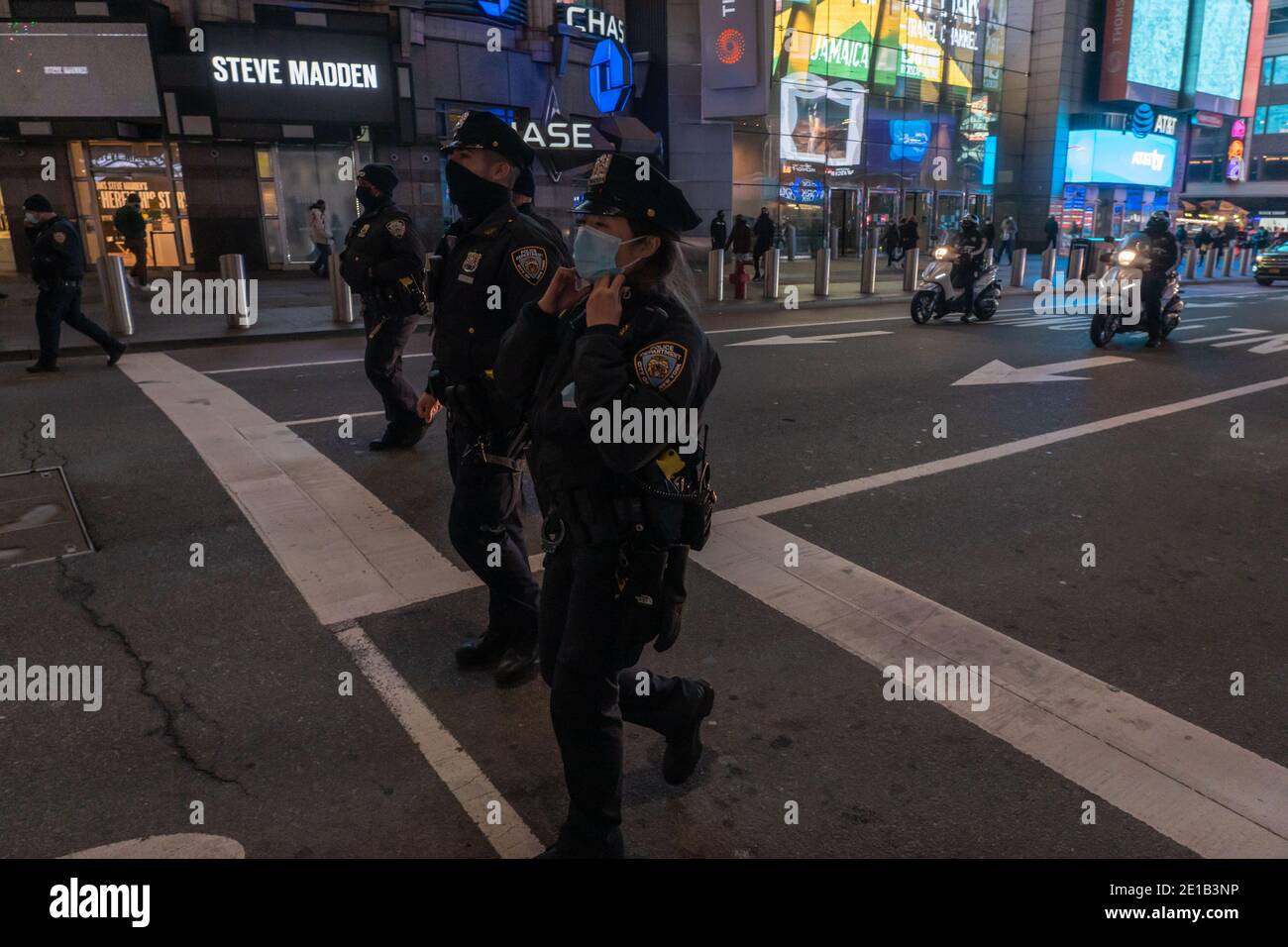 Group Of People Shooting Incident High Resolution Stock Photography And ...