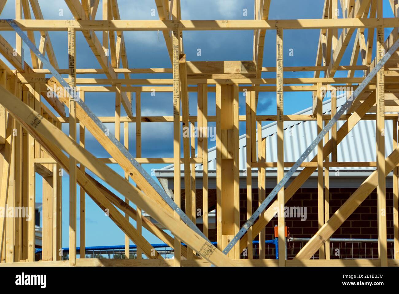 Timber joints roof hi-res stock photography and images - Alamy