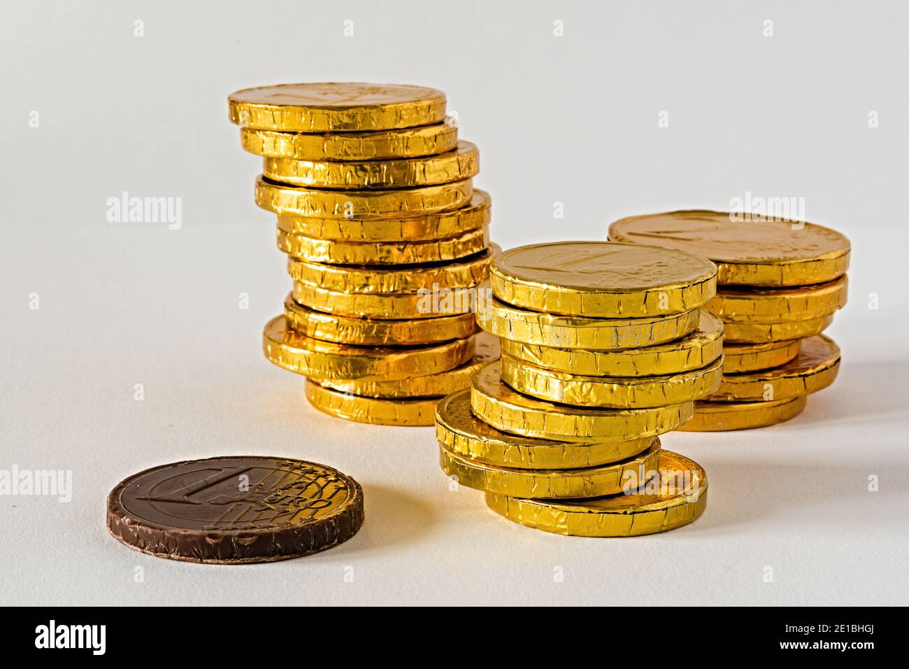 monete di cioccolato impilate Stock Photo