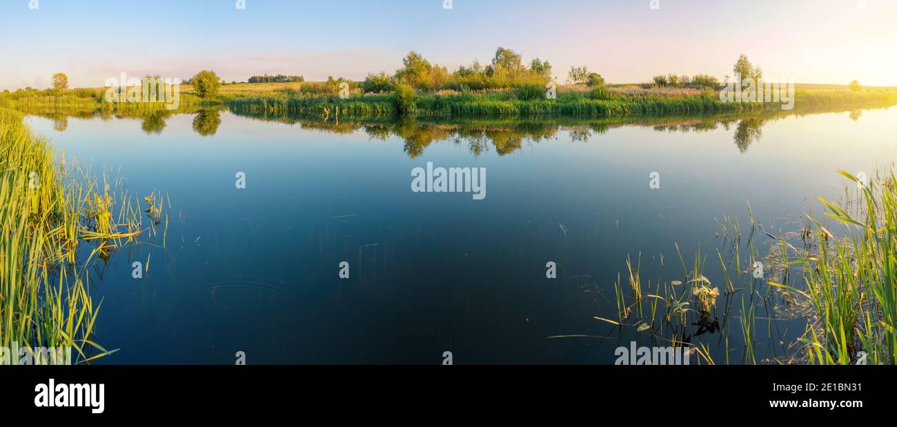 Summer scene calm river hi-res stock photography and images - Alamy