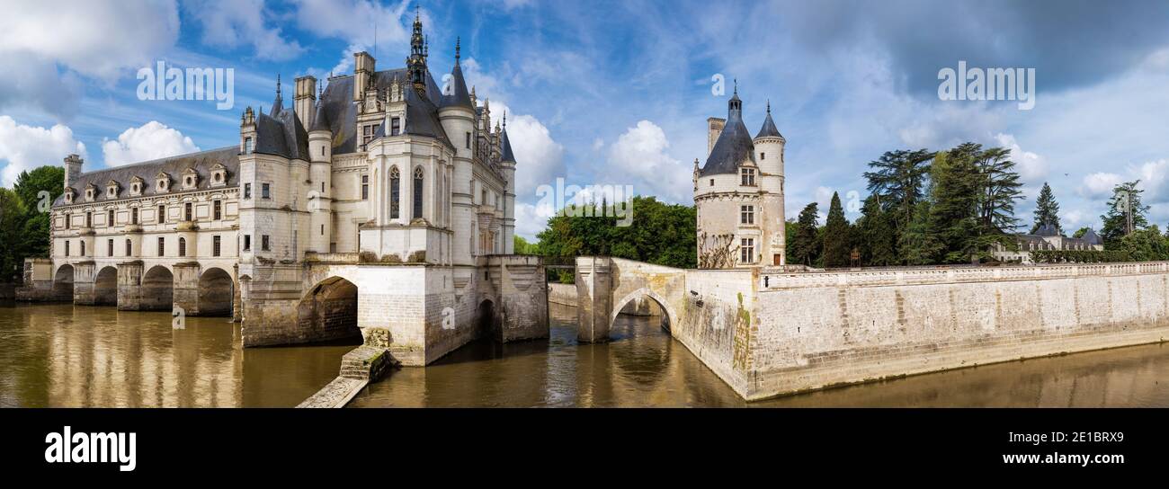The Chateau de Chenonceau sitting astride the river Cher, near the small village of Chenonceaux in the Indre-et-Loire département of the Loire Valley Stock Photo