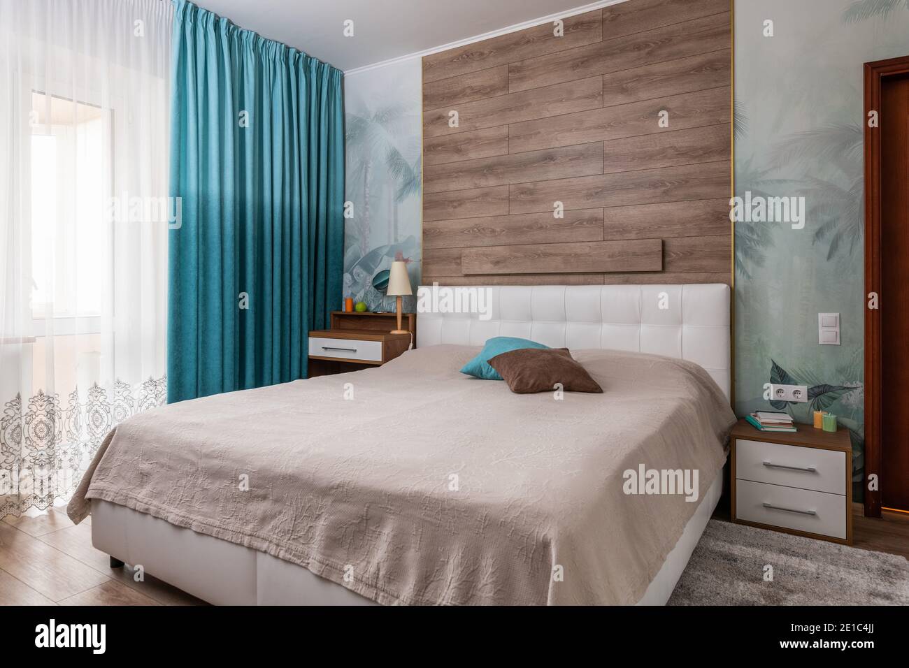 Comfortable modern bedroom interior Stock Photo - Alamy
