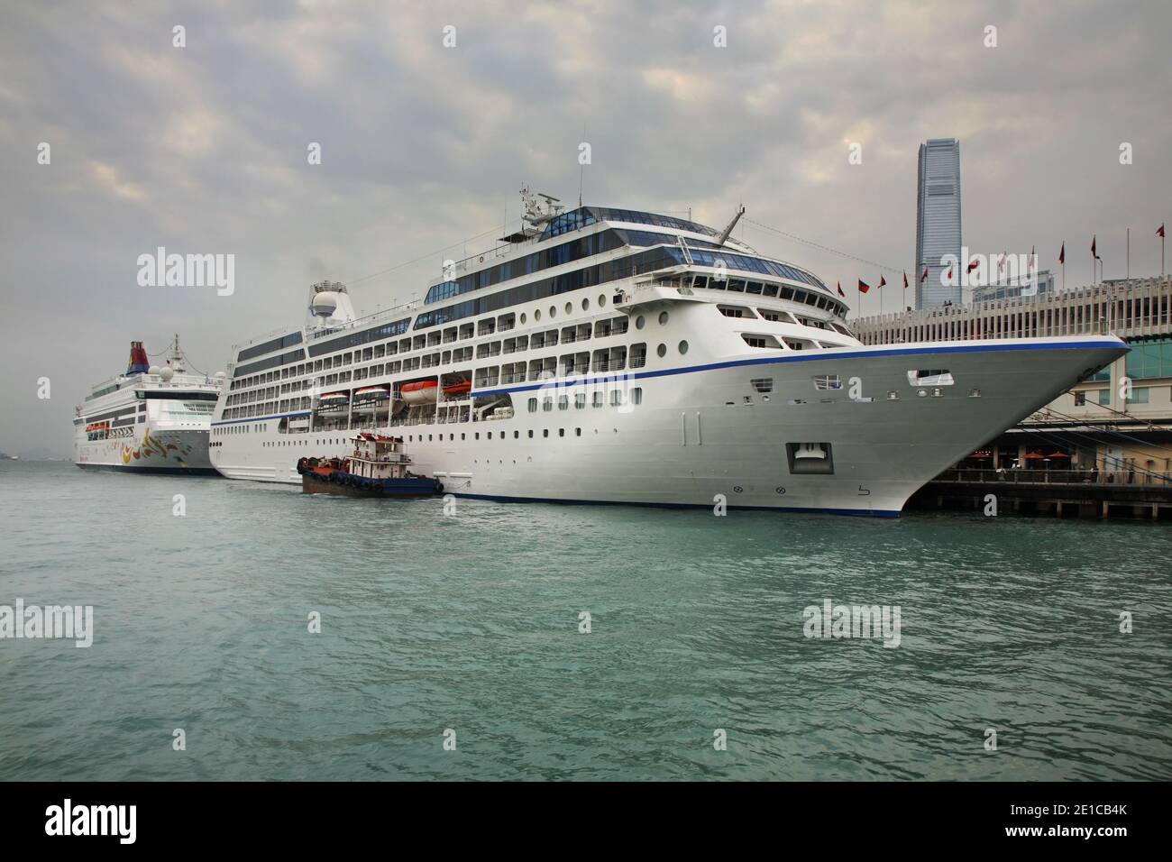 Port in Hong Kong. China Stock Photo - Alamy
