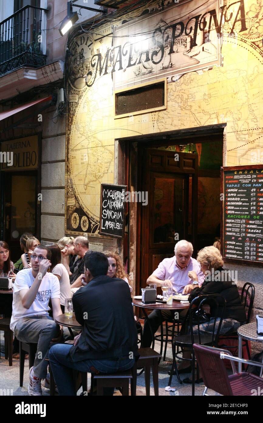 Typical Spanish tapas restaurant on Calle de Cadiz. Dishes, paella, good atmosphere, terrace