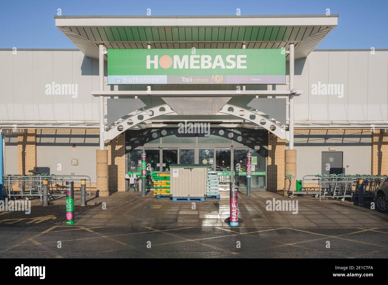 Retail park uk homebase hi-res stock photography and images - Alamy