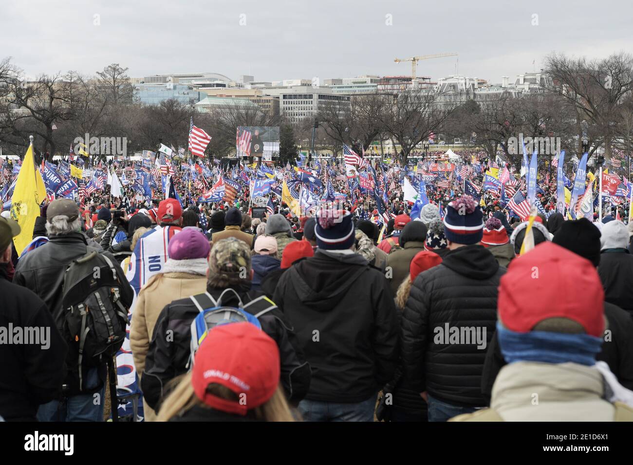 Washington, USA. 06th Jan, 2021. Thousands of TrumpÕs activist gathering at Washington Monument to support President Donald Trump during a rally Save America March, today on January 06, 2021 in Washington DC, USA. (Photo by Lenin Nolly/Sipa USA) Credit: Sipa USA/Alamy Live News Stock Photo