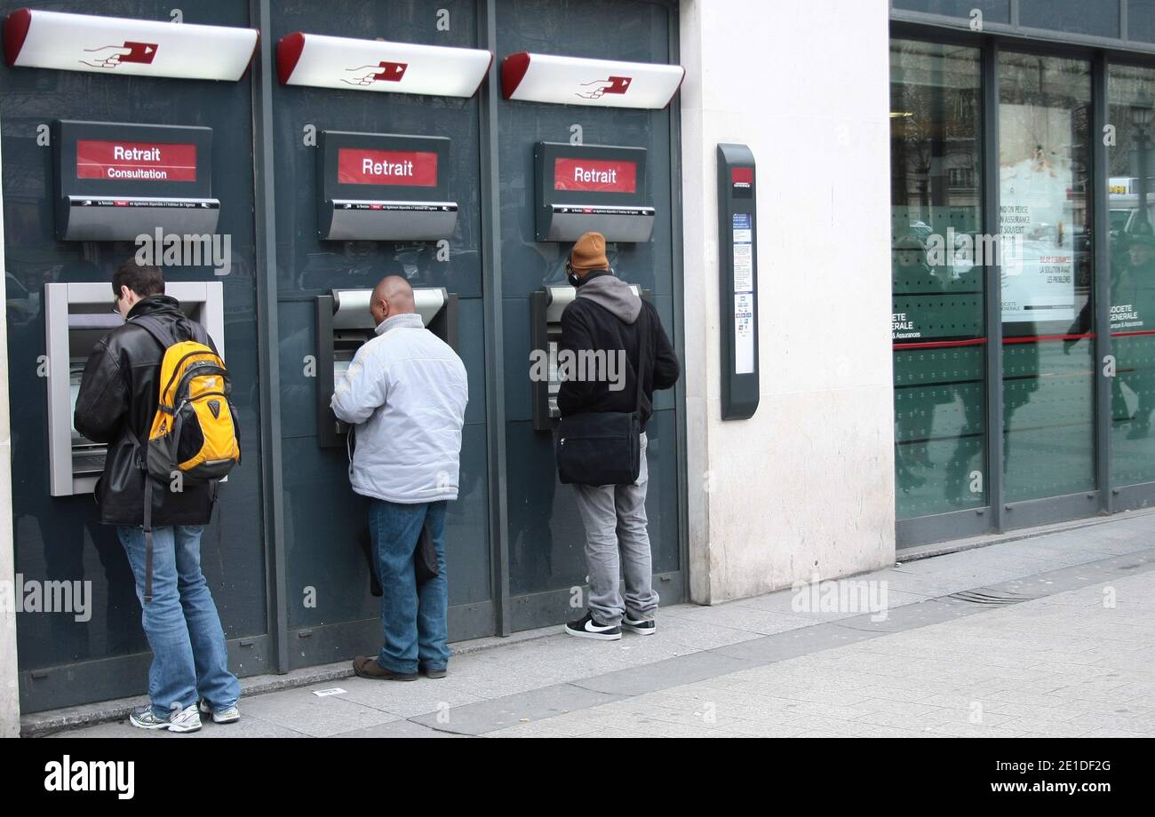 ATMs at a Societe Generale bank in Paris, France, on Juanuary 4, 2011