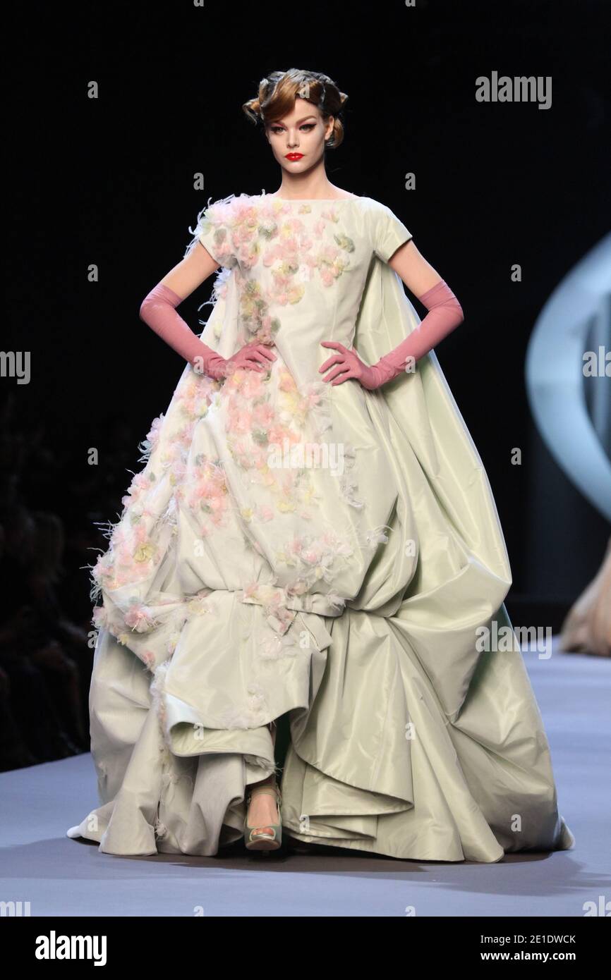 Christian Dior Spring 2011 Couture Collection