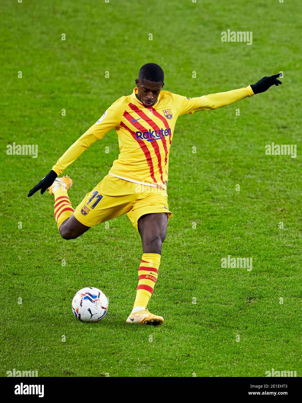 Bilbao, Spain. 06 January, 2021. Ousmane Dembele of FC Barcelona in action during the La Liga match between Athletic Club Bilbao and FC Barcelona played at San Mames Stadium. Credit: Ion Alcoba/Capturasport/Alamy Live News Stock Photo
