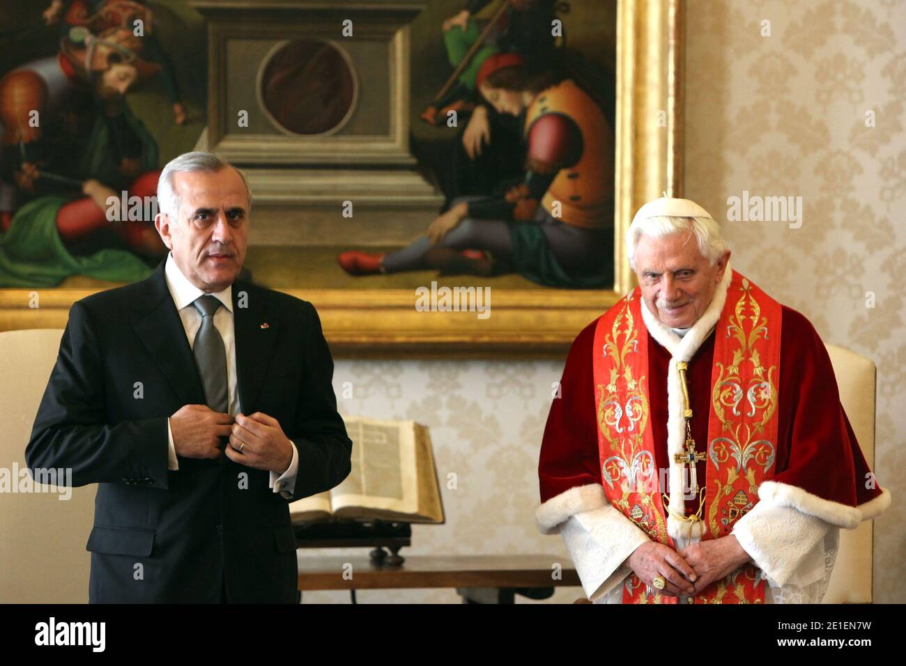 Pope Benedict XVI met Lebanese President Michel Suleiman at the Vatican on February 24, 2011. PHOTO by ABACAPRESS.COM Stock Photo