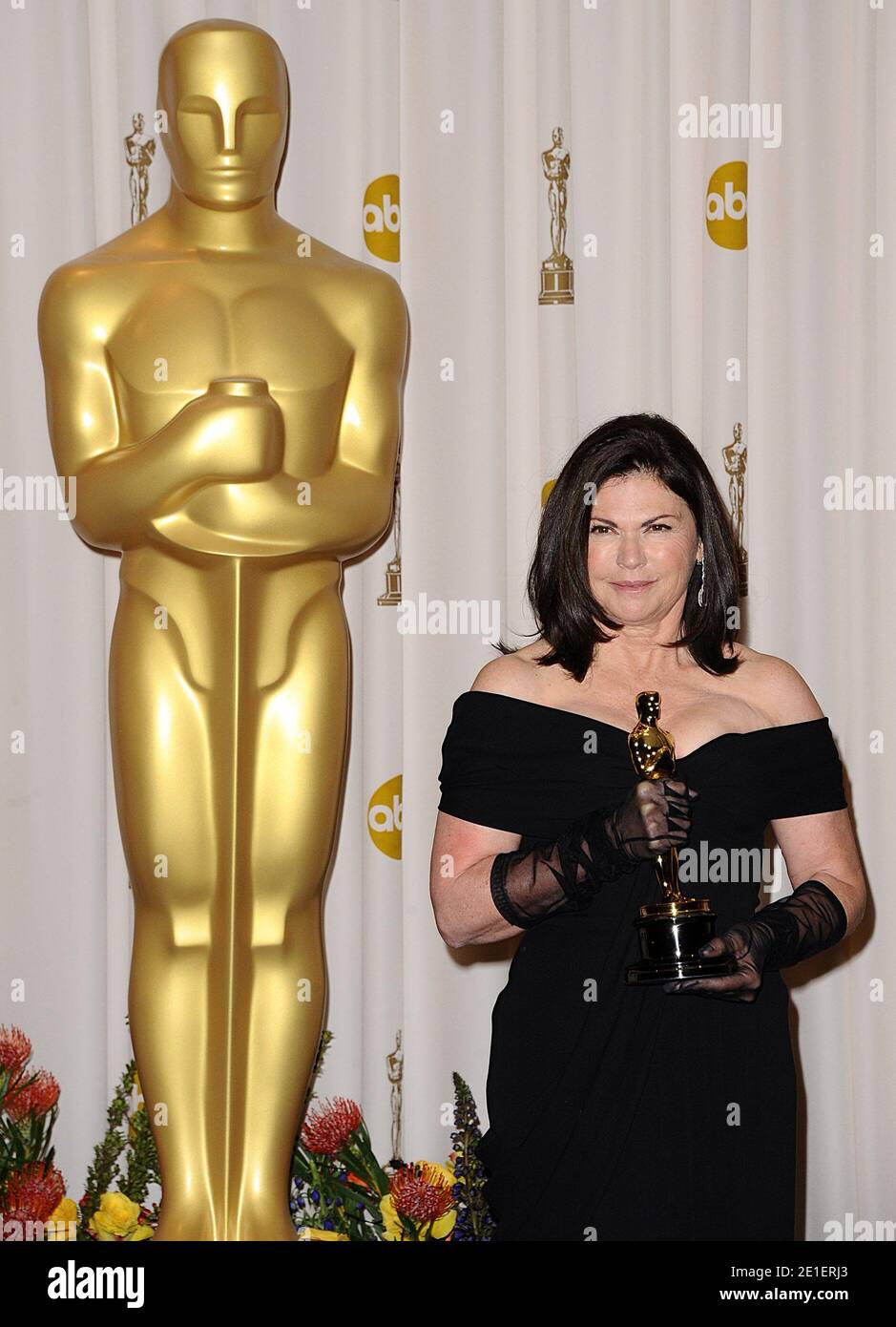 Colleen best achievement in costume design for alice in wonderland hi ...