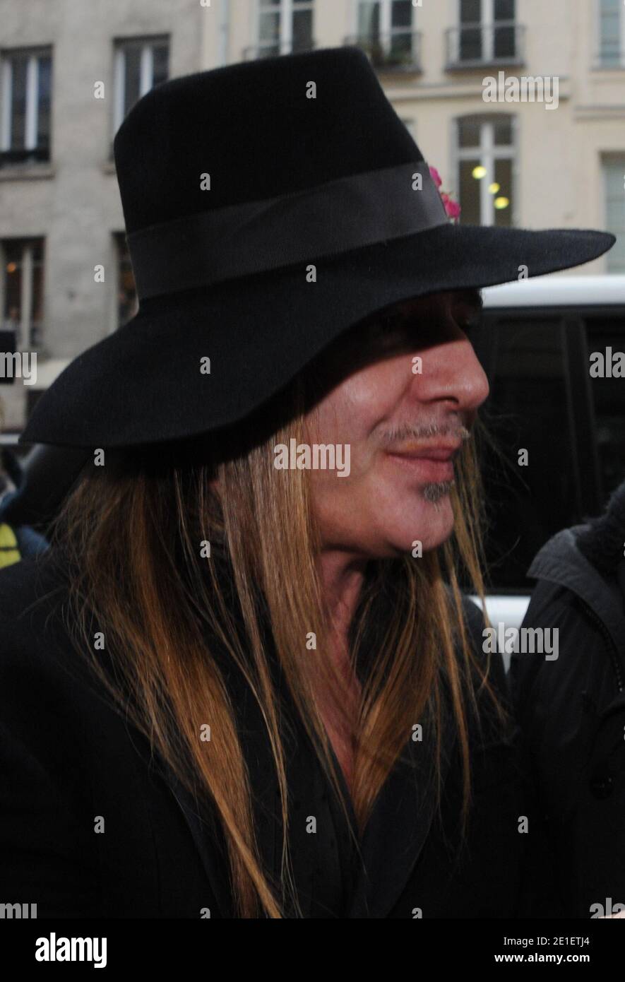 John Galliano is seen arriving at the 3rd arrondissement precinct where he should be confronted with a couple accusing him of anti-Semitic comments in Paris, France on February, 28, 2011. John Galliano, the chief designer at Christian Dior since 1996, has been suspended from his duties at the fashion house after he was arrested for allegedly assaulting a woman and making anti-Semitic remarks at an outdoor Paris cafe 'La Perle'. Photo by Mousse/ABACAPRESS.COM Stock Photo
