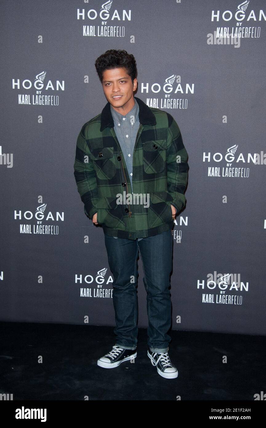 Bruno Mars attends the Hogan by Karl Lagerfeld cocktail party held at the  Salomon de Rothschild hotel during the Paris Fashion Week Fall/Winter 2012  on March 4, 2011 in Paris, France. Photo