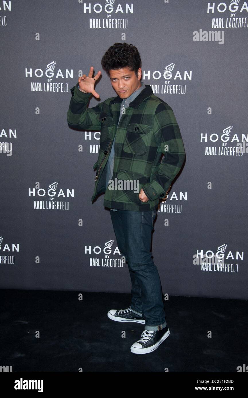 Bruno Mars attends the Hogan by Karl Lagerfeld cocktail party held at the  Salomon de Rothschild hotel during the Paris Fashion Week Fall/Winter 2012  on March 4, 2011 in Paris, France. Photo