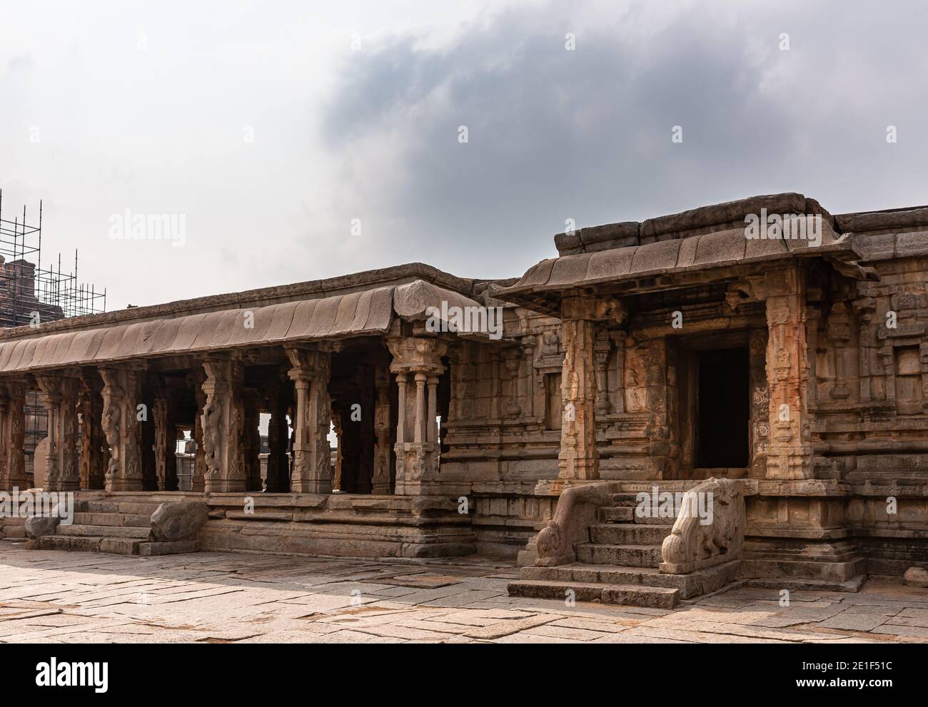 Stone baluster hi-res stock photography and images - Alamy