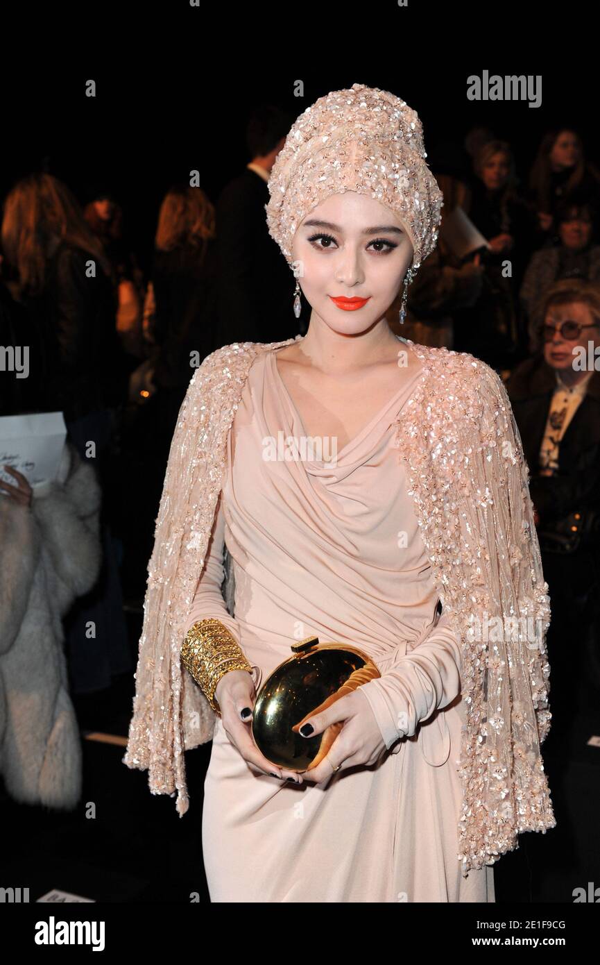 Chinese Actress Fan Bingbing Attends Launch Event Louis Vuitton Perfume –  Stock Editorial Photo © ChinaImages #236259470