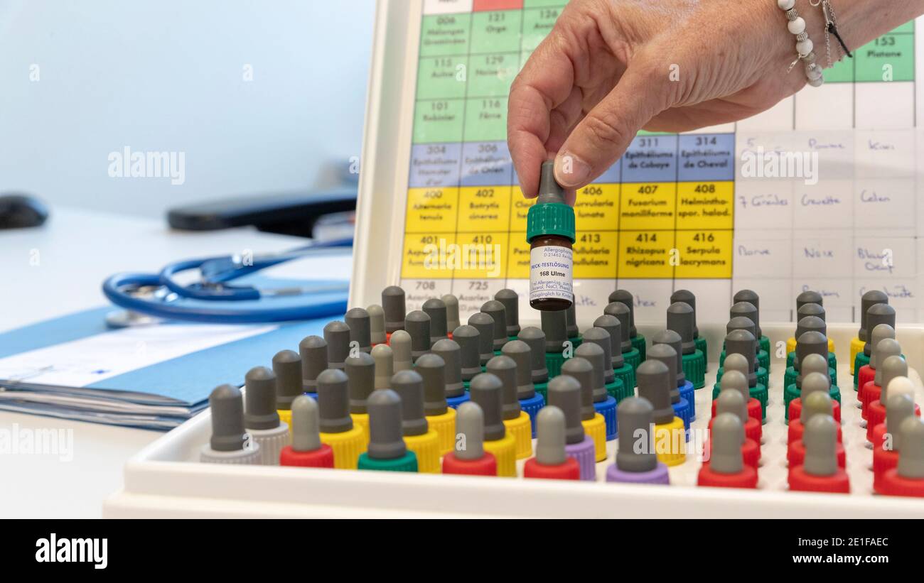 an allergist prepares a skin test Stock Photo - Alamy