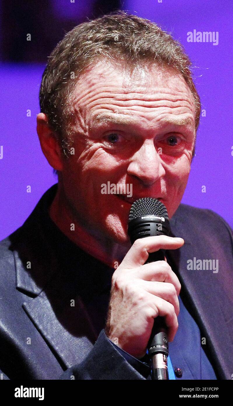 L'animateur vedette de France 2 et RTL, Christophe Hondelatte et ses ...