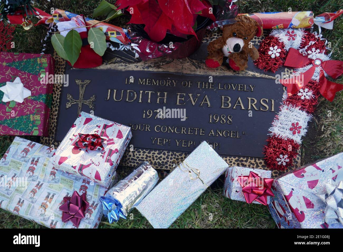 Los Angeles, California, USA 29th December 2020 A general view of atmosphere of actress Judith Barsi's grave at Forest Lawn Hollywood Hills Memorial Park on December 29, 2020 in Los Angeles, California, USA. Photo by Barry King/Alamy Stock Photo Stock Photo