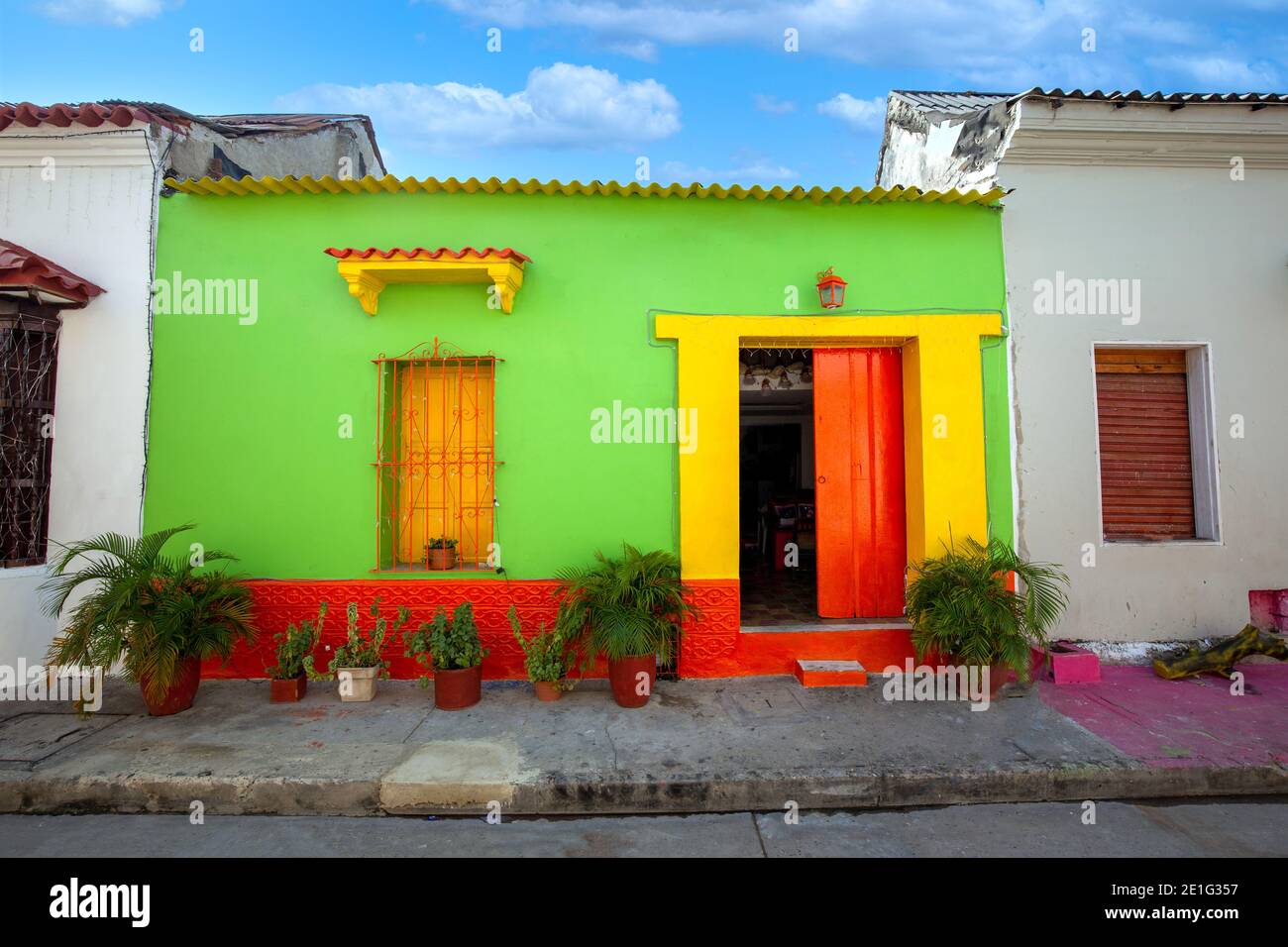 Colombia, Scenic colorful streets of Cartagena in historic Getsemani district near Walled City, Ciudad Amurallada. Stock Photo