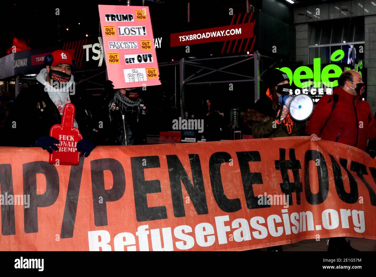 New York City, New York, USA. 6th Jan, 2021. Activists and Anti-Trump protesters rallied in New York City on 6 January 2021 in protest of the storming and occupation of the U.S. Congress in Washington, DC, the capital of the United States of America, in an act instigated by defeated President Donald Trump as he continues to seek a way to stay in office following the 2020 US elections. Credit: G. Ronald Lopez/ZUMA Wire/Alamy Live News Stock Photo