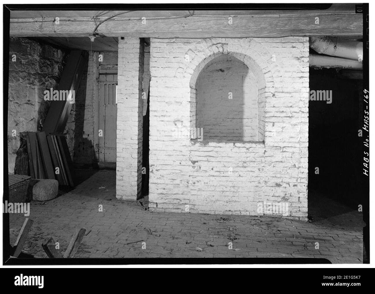 Archival historic site Black and White Stock Photos & Images - Alamy
