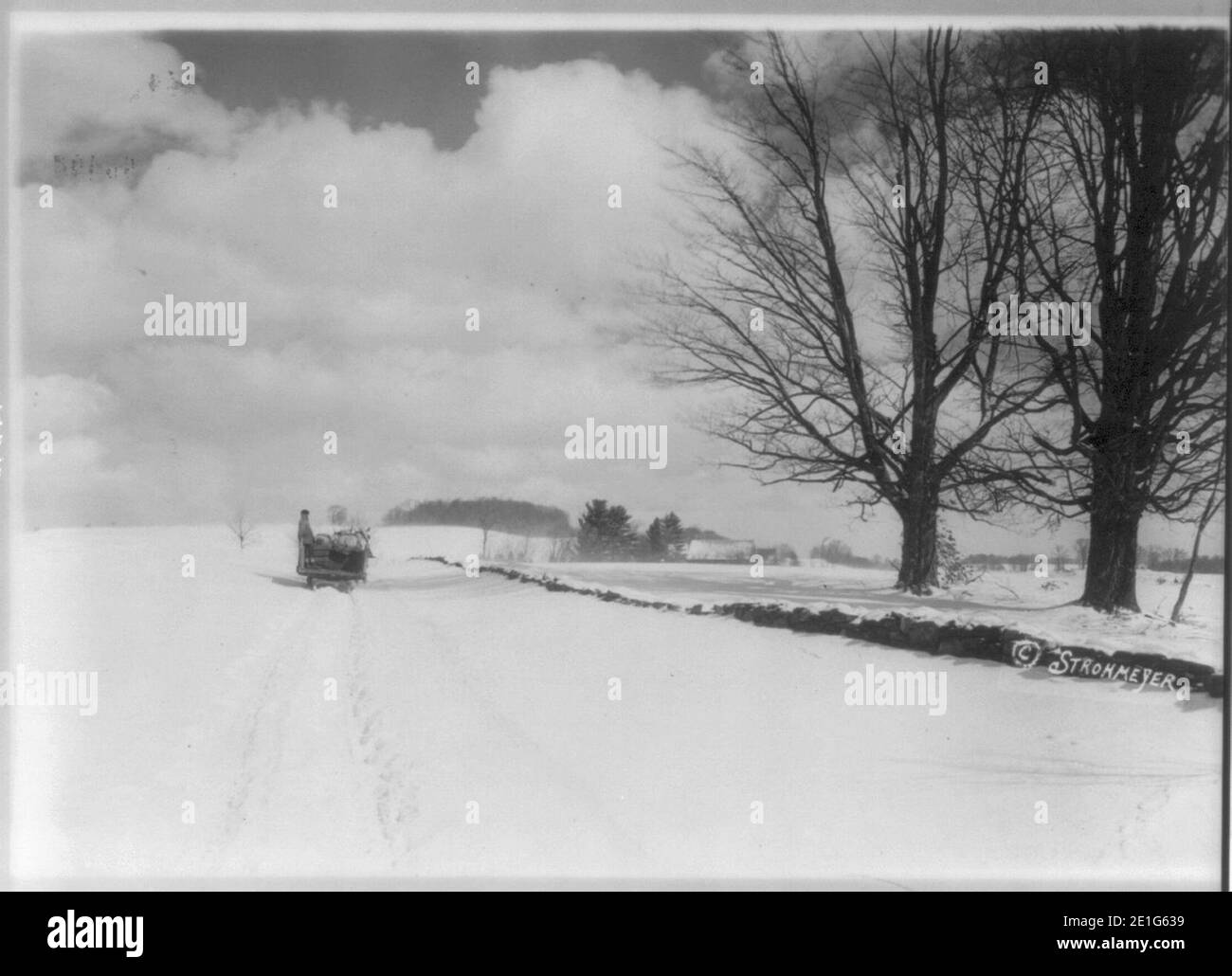 Horse drawn sled hi-res stock photography and images - Alamy
