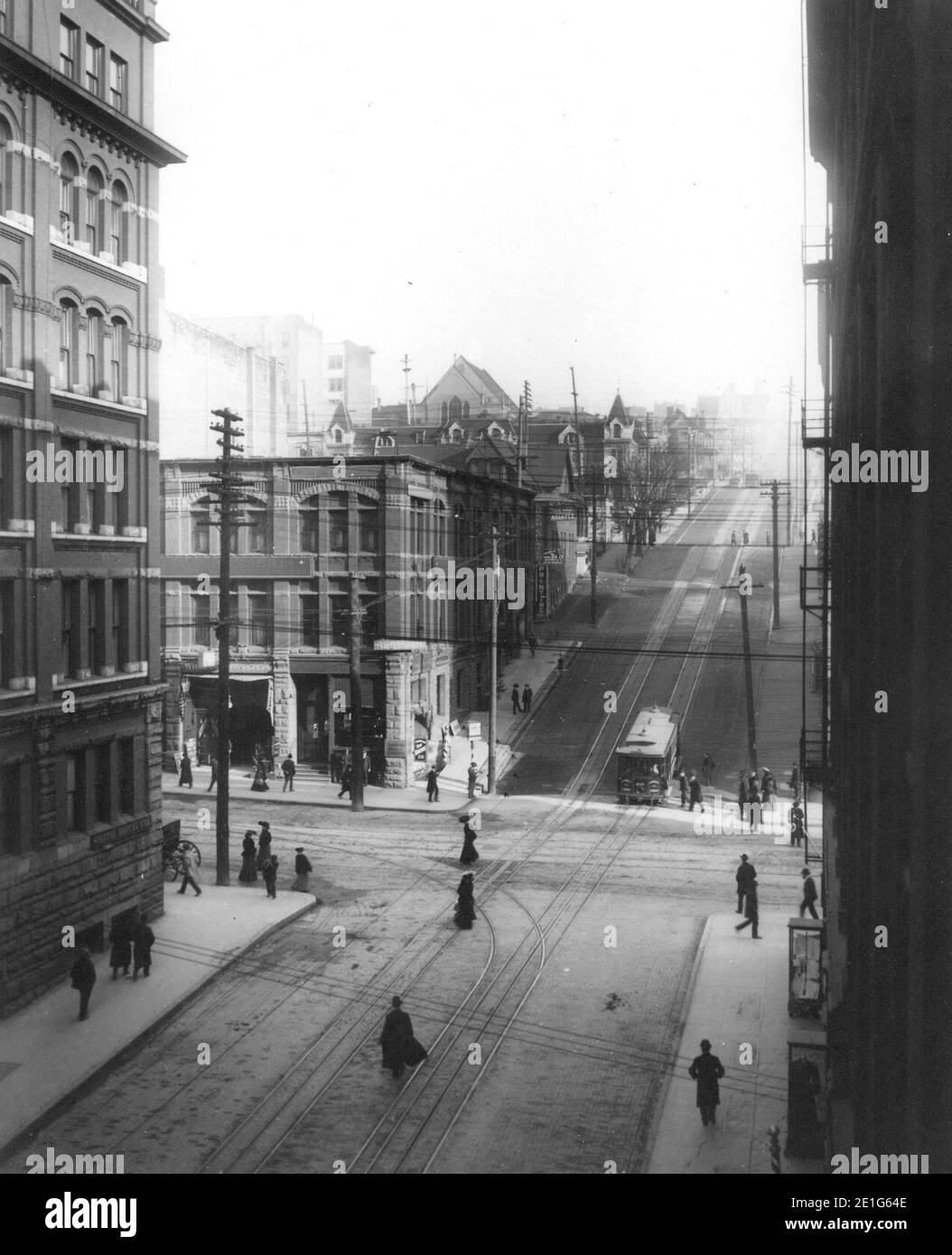 Looking east on James St from 2nd Ave showing the James St cable car, Seattle, ca 1905 Stock Photo