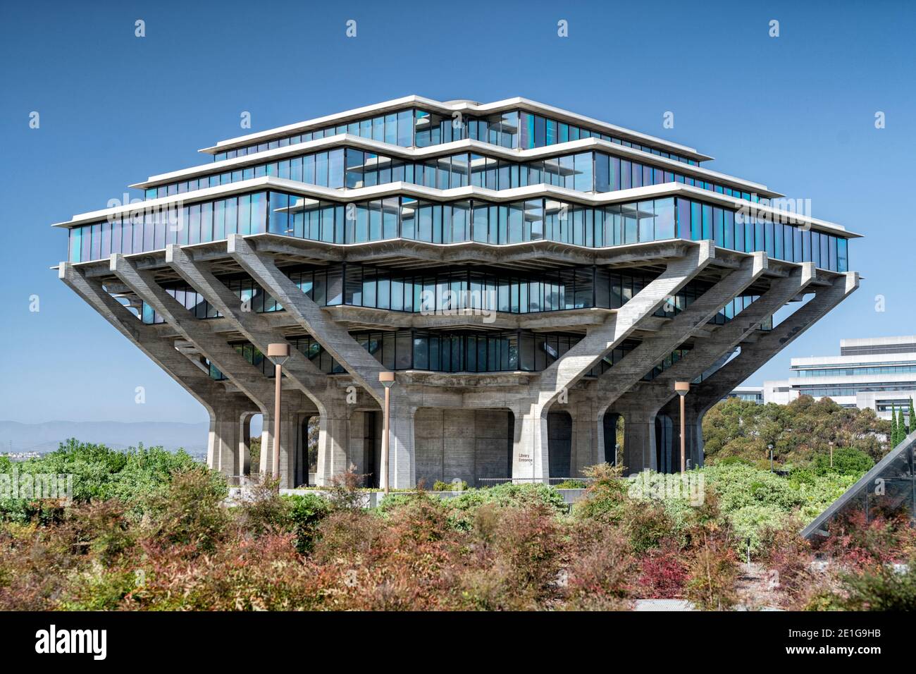 Exterior view of Geisel Library, La Jolla, California completed in 1970