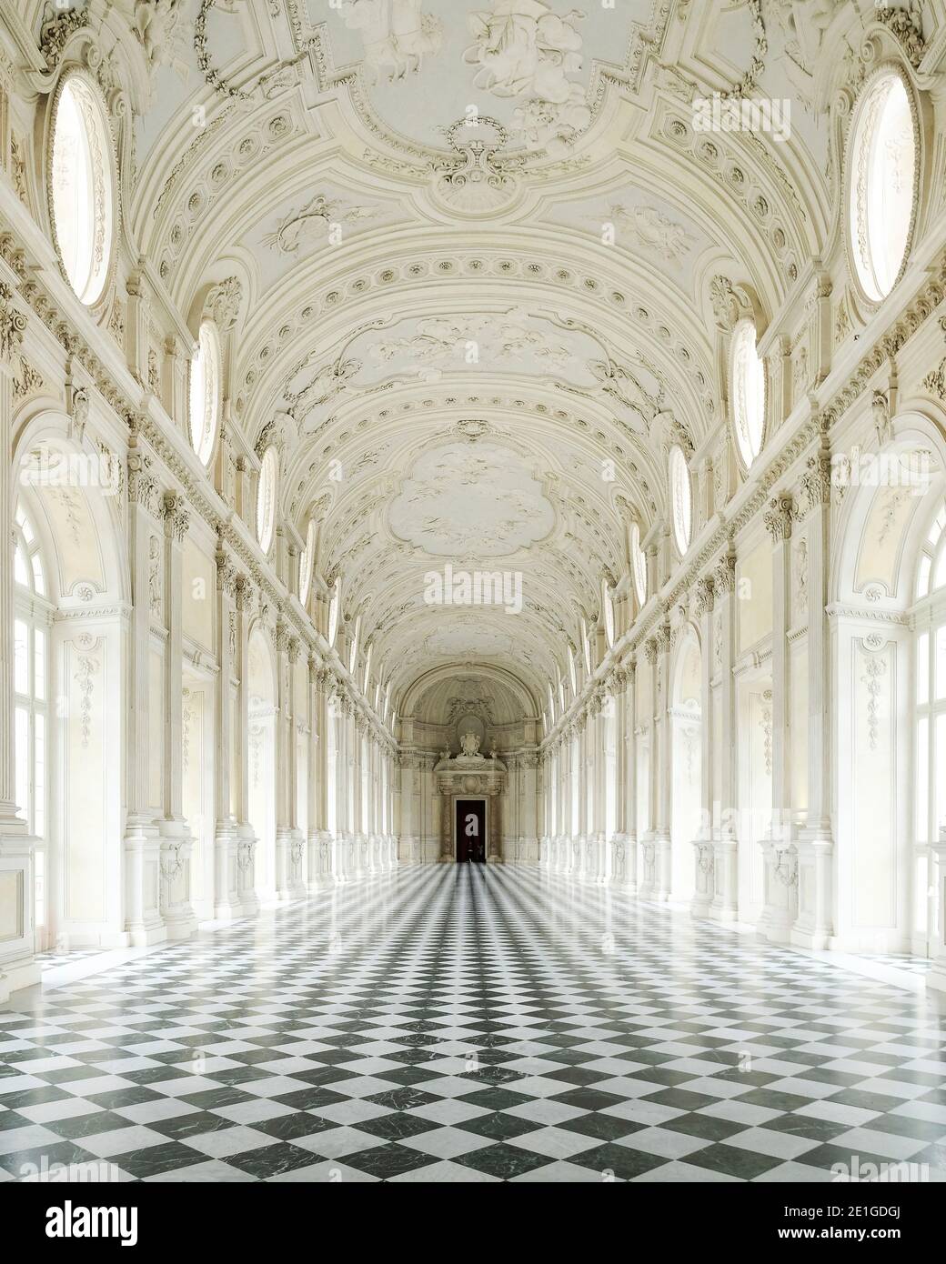 Private tour of the Venaria Reale and the Royal Gardens - ITALY MUSEUM