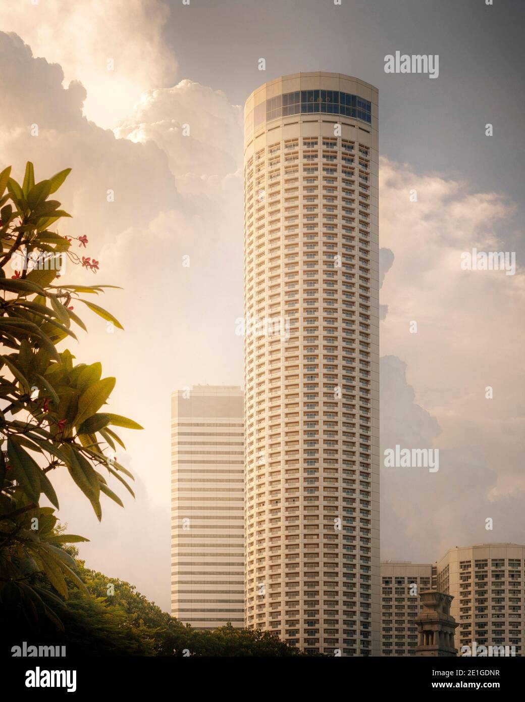 Swissotel The Stamford in Singapore, designed by architect I.M. Pei, at a height of 226 metres it is one of Southeast Asia's tallest hotels. Stock Photo