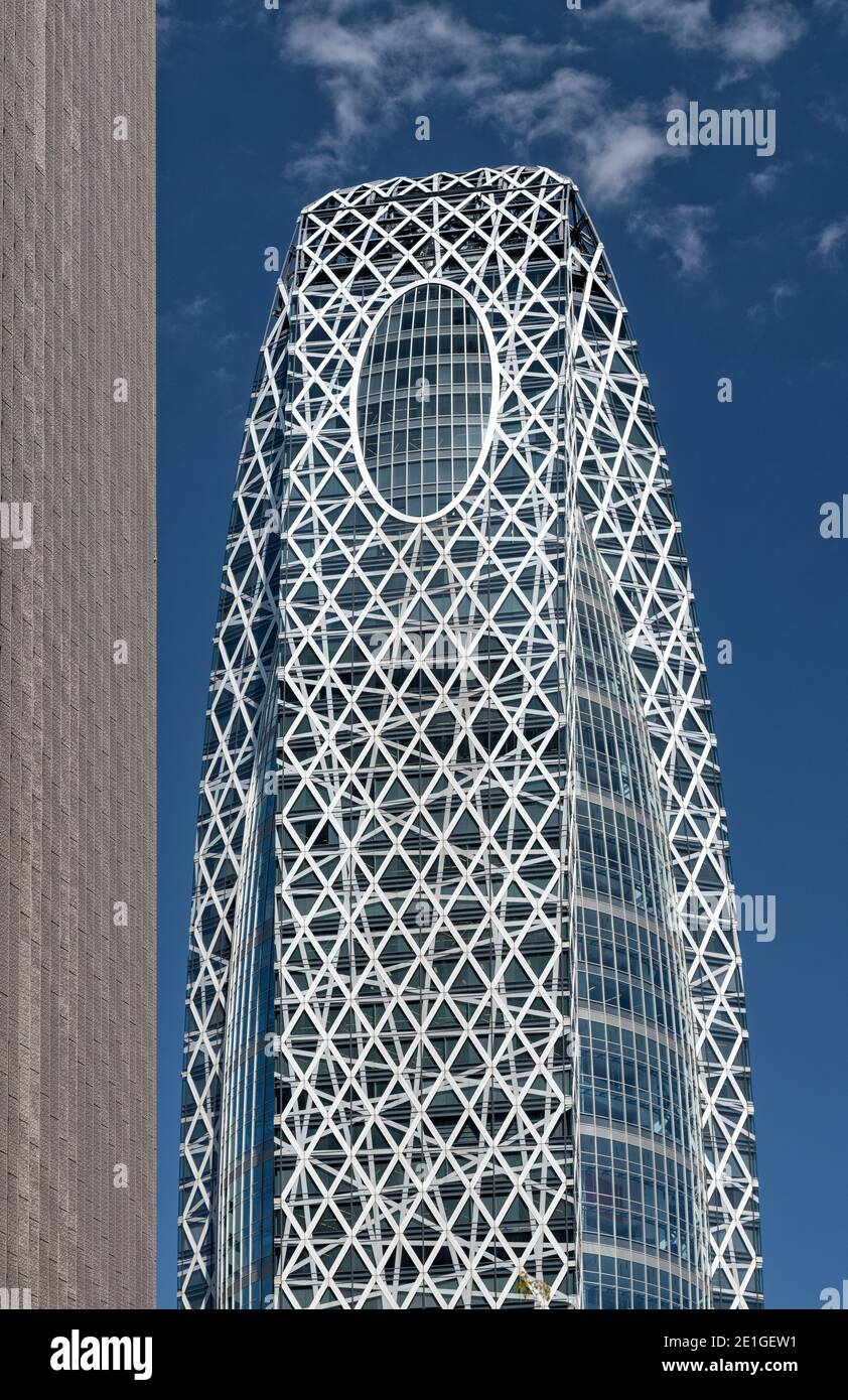 Exterior view of the Mode Gakuen Cocoon Tower in Tokyo, Japan. Stock Photo