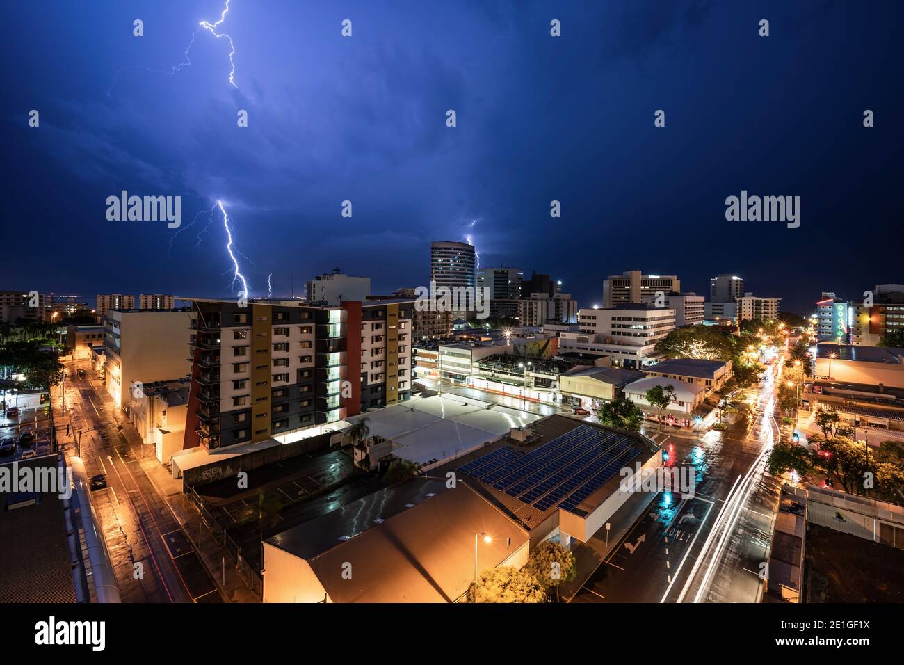 Double lightning strike in Darwin city Stock Photo