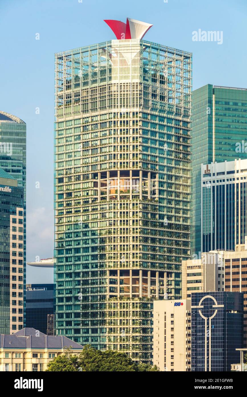 Exterior view of CapitaGreen, also known as Market Street Tower, an office  building with vertical greening in downtown Singapore Stock Photo - Alamy