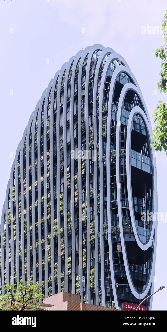 Exterior view of Le Architecture in Taipei, Taiwan, a sustainable, egg-shaped office building. Stock Photo