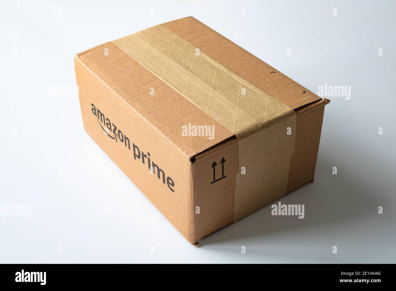 Prime shipping box – Stock Editorial Photo © dennizn #149083683