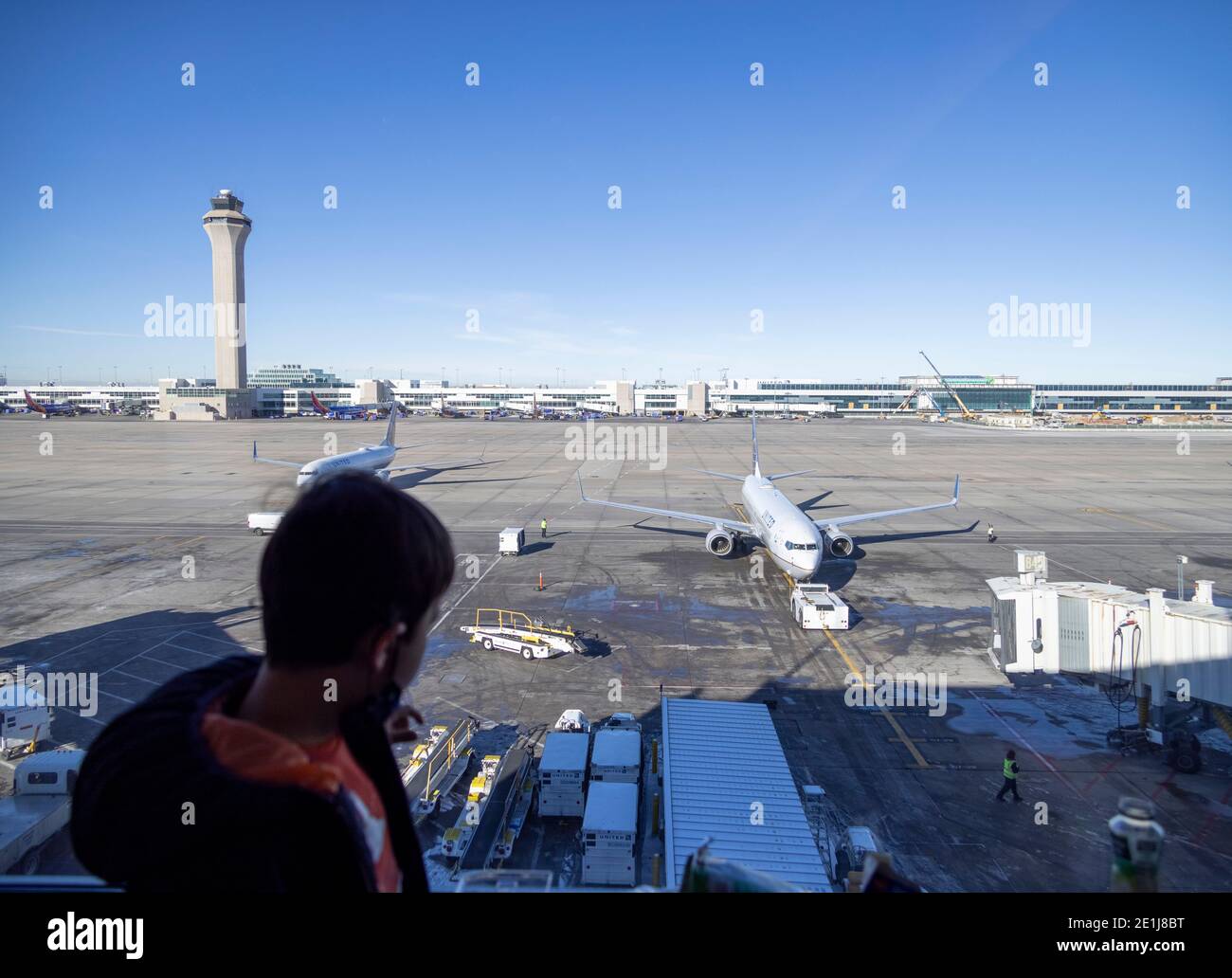 Denver airport hi-res stock photography and images - Alamy