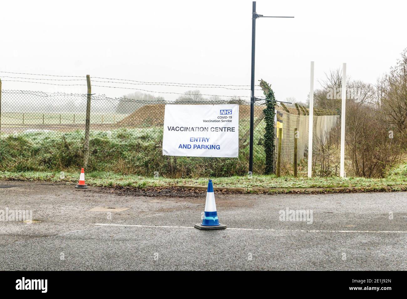 Bicester, Oxfordshire, UK. 7th January, 2020.  The Oxford Astra Zeneca vaccine has been rolled out today to hundreds of sites in England, with Bicester Heritage opening up as a covid vaccination centre for the Bicester area.  Bridget Catterall/Alamy Live News Stock Photo