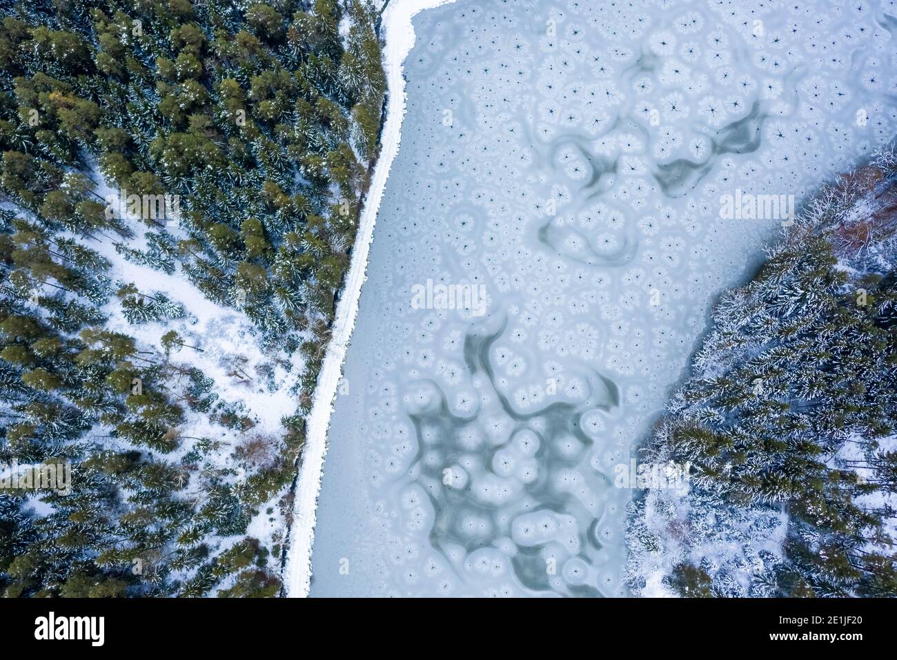 Drone flight over lake forest hi-res stock photography and images - Alamy