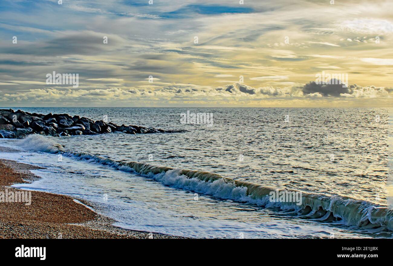 Lenticular clouds england hi-res stock photography and images - Alamy
