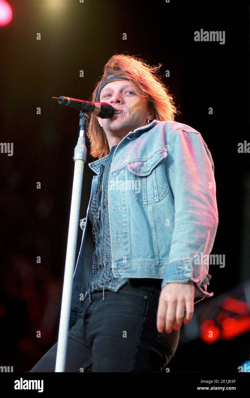 Bon Jovi - It's My Life 2008 Live Video Full HD - YouTube