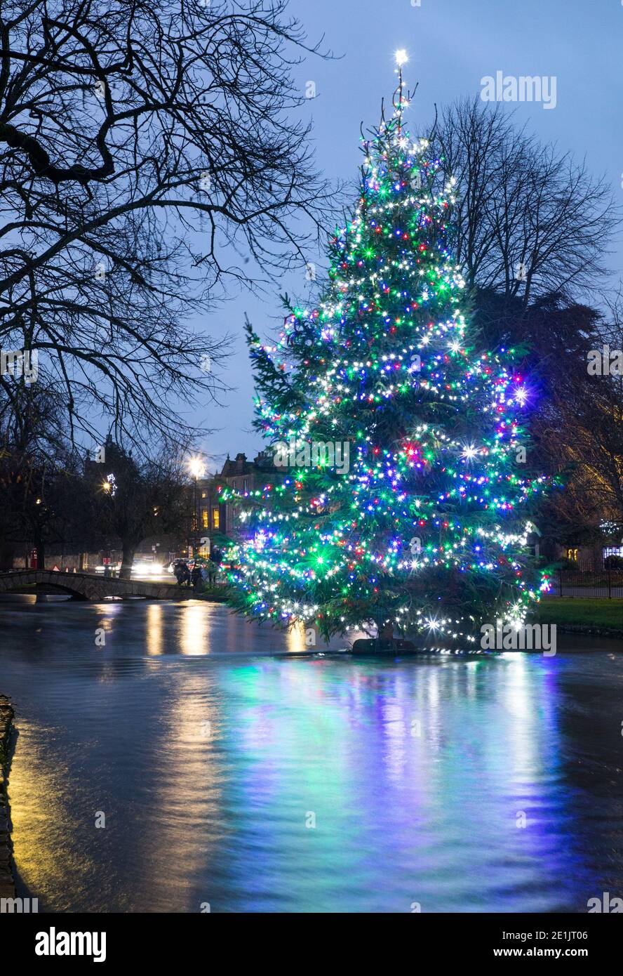 Christmas time at BourtonontheWater in The Cotswolds Stock Photo Alamy